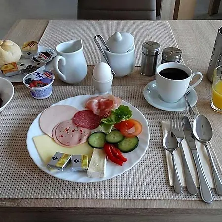 Otel Amy 2*