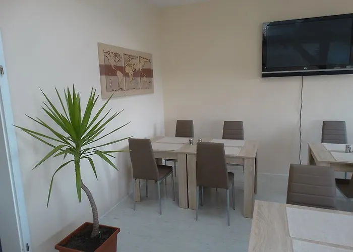 Amy 2* רגנסבורג